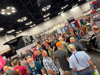 This shot was from close proximity to the Umarex USA booth– Crowded is a good way to describe it!
